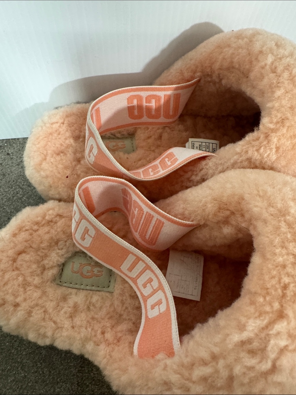 Ugg peach color fur slippers fluff size 11 - Picture 7 of 12